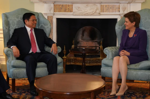 Nicola Sturgeon met Vietnamese prime minister Pham Minh Chinh on the first day of COP26