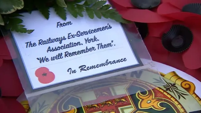 Wreath laid by Railway ex-servicemen