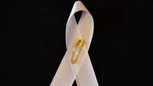 White ribbon