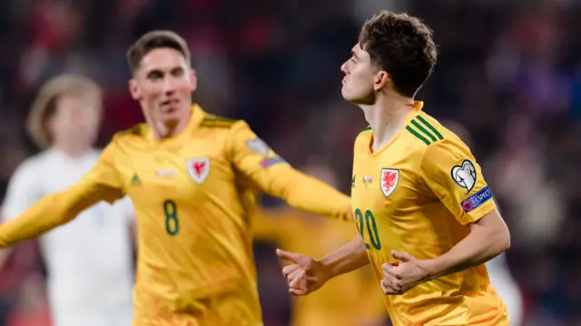 Daniel James celebrates in Czech Republic