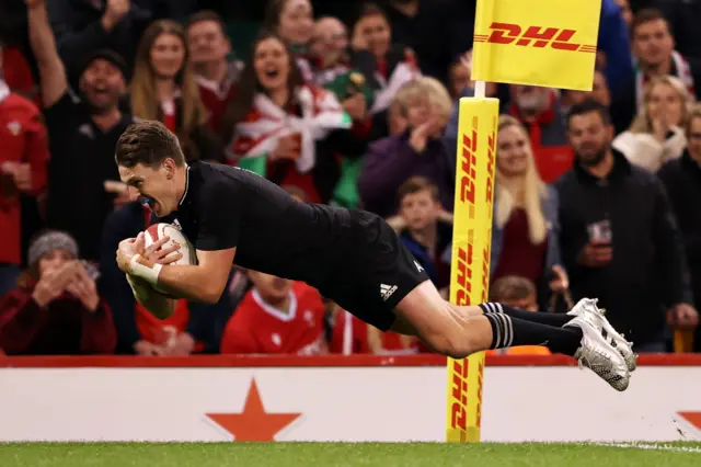 Beauden Barrett scoring for New Zealand