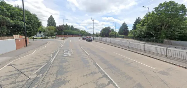 Southbound carriageway of the A638 Bawtry Road