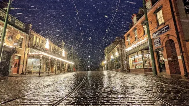 Snow falls at Beamish Museum main street