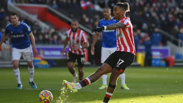 Ivan Toney opens the scoring for Brentford