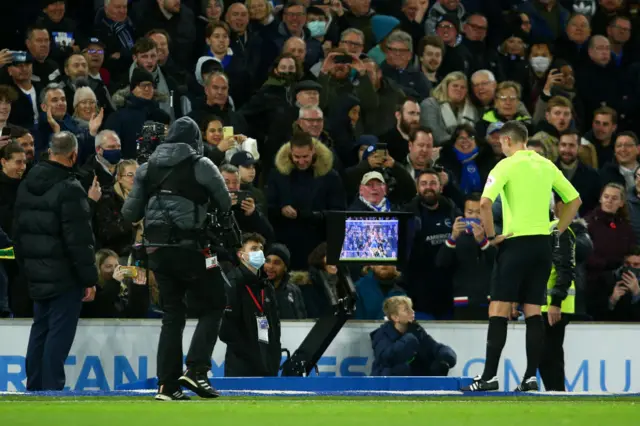 VAR pitch-side screen