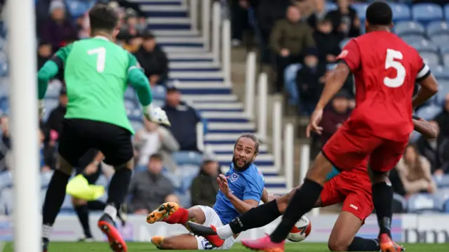 Portsmouth v Harrow Borough