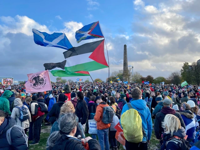 glasgow crowds