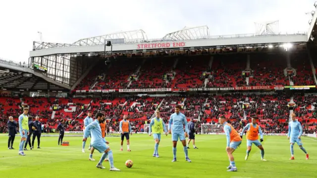 Man Utd v Man City (12:30 GMT)