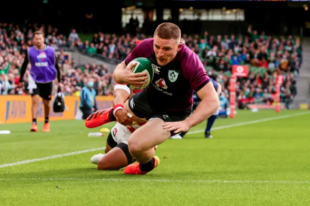 Andrew Conway scores Ireland's second try