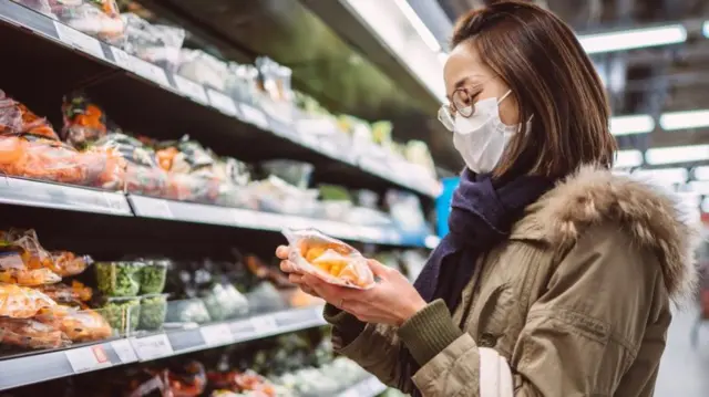 Supermarket shopper