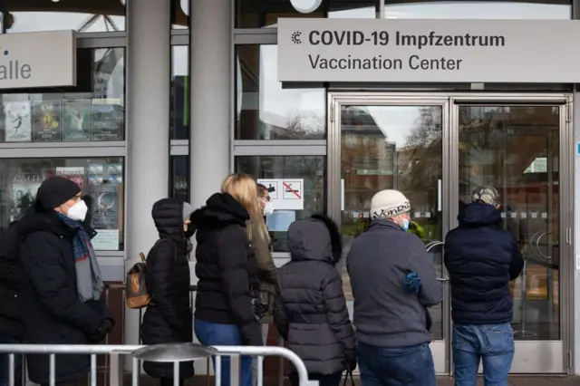 People queue for jabs in Germany