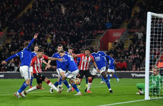 Jan Bednarek scores for Southampton