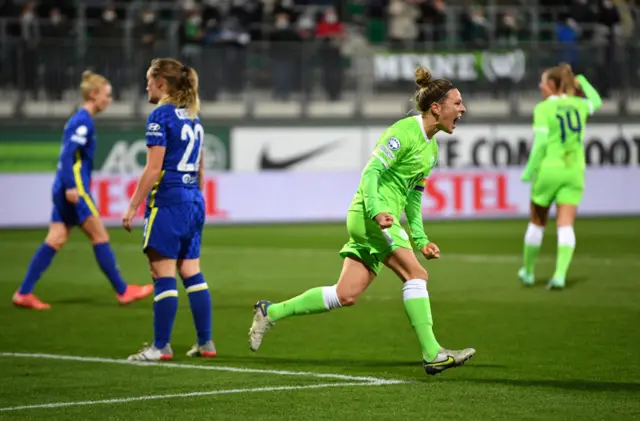 Svenja Huth of VfL Wolfsburg celebrates