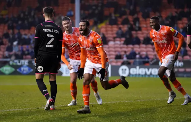 Keshi Anderson celebrates