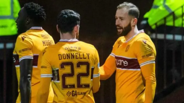 Kevin van Veen (right) scored Motherwell's second goal