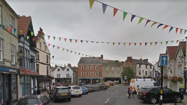 Knaresborough market place