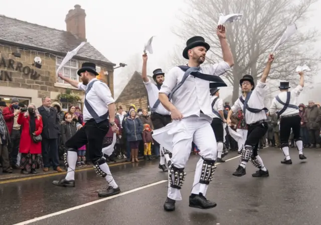 Morris dancing troupe Five Rivers Morris