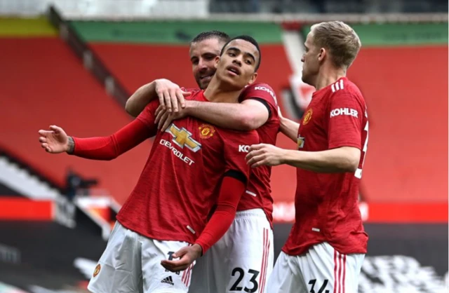 Mason Greenwood (left)