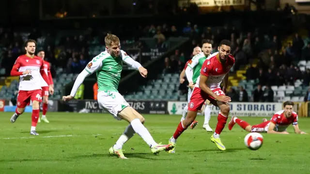 Charlie Wakefield scores for Yeovil