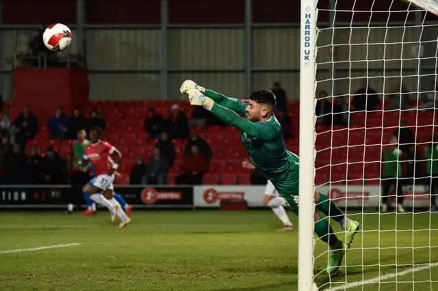 Tom King saves