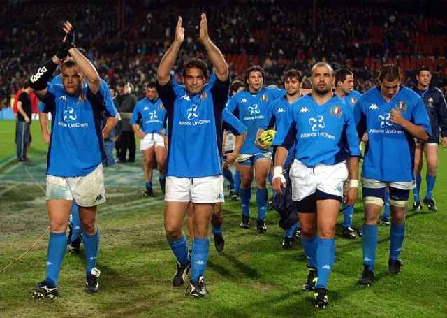 Italy lose to New Zealand 2002