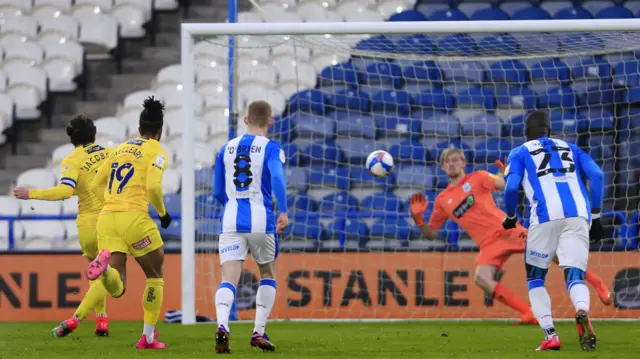 Joe Jacobson penalty for Wycombe