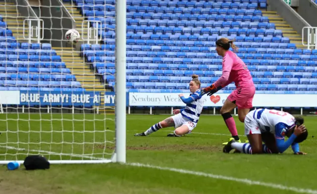 Rachel Rowe scores