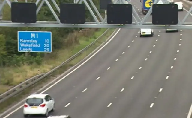 M1 smart motorway