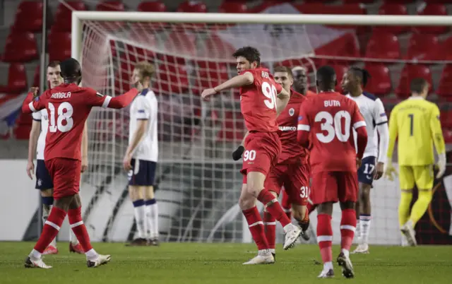 Felipe Avenatti celebrates his goal after equalising for Antwerp