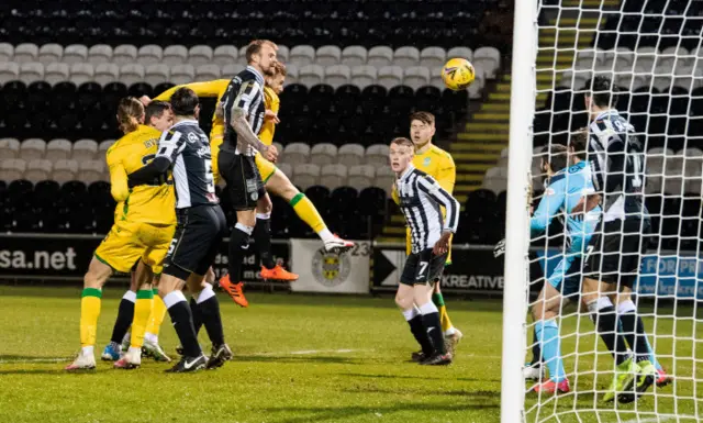 Ryan Porteous heads Hibs into the lead