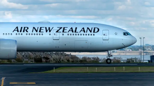 Air New Zealand jet at Auckland