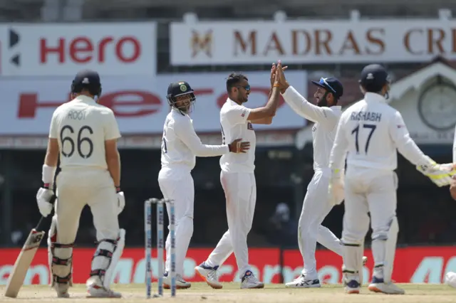 India celebrate wicket