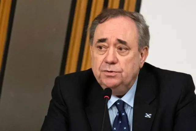 Alex Salmond gives evidence