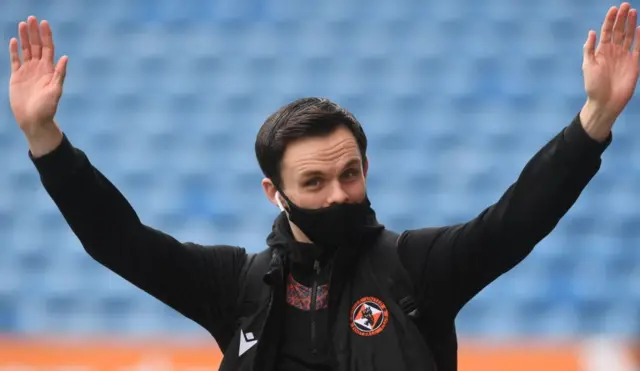 Lawrence Shankland arriving at Rugby Park