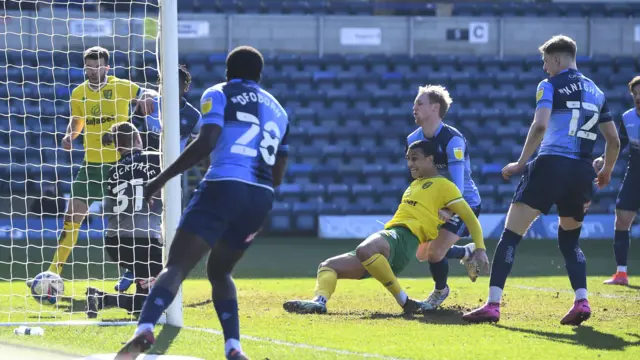 Adam Idah scores