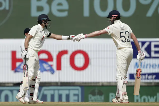 Joe Root and Dom Sibley