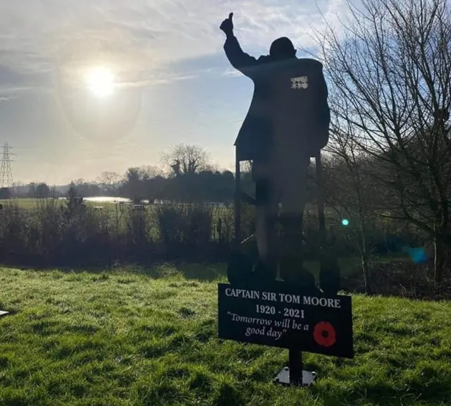 Capt Sir Tom statue in Hatton, Derbyshire