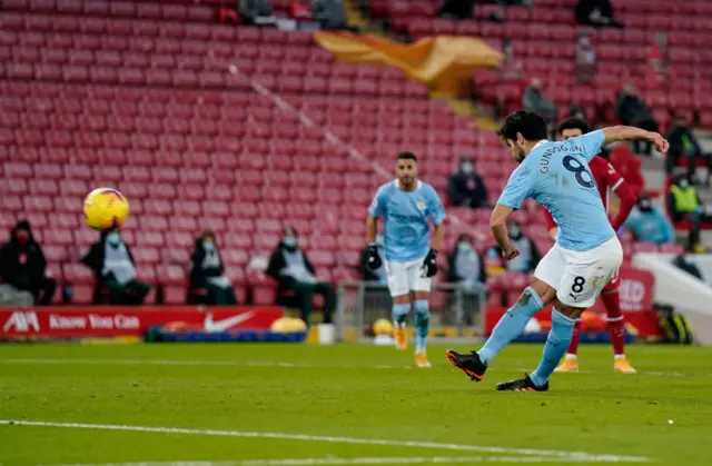 Ilkay Gundogan misses penalty