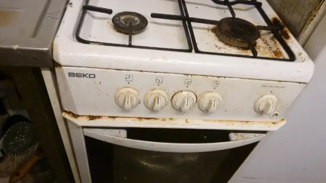 Oven