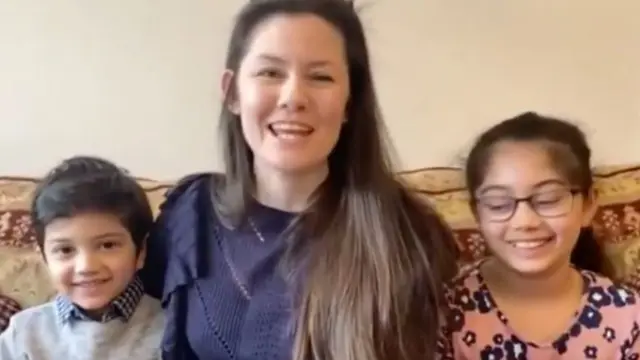Amanda with her children Hari and Ishani
