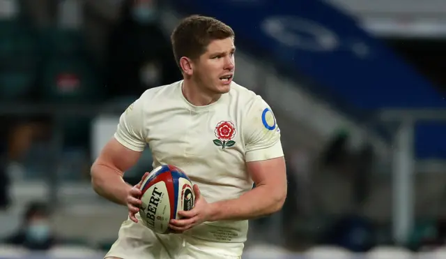 Owen Farrell running with the ball