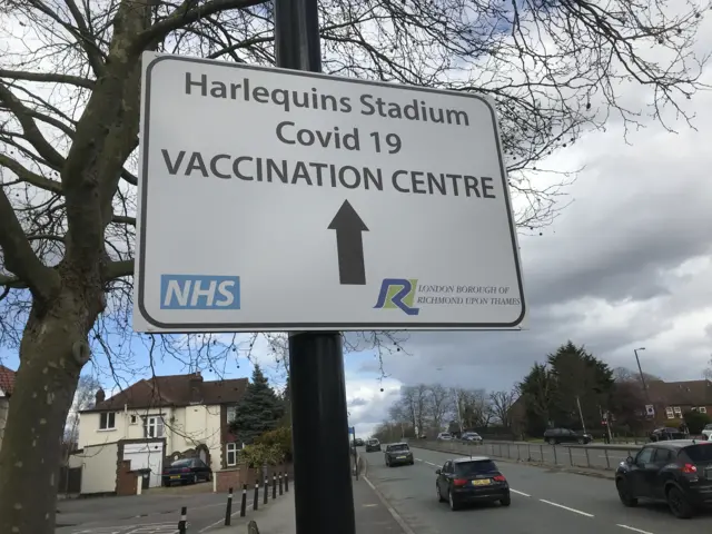 Covid vaccination sign near Twickenham