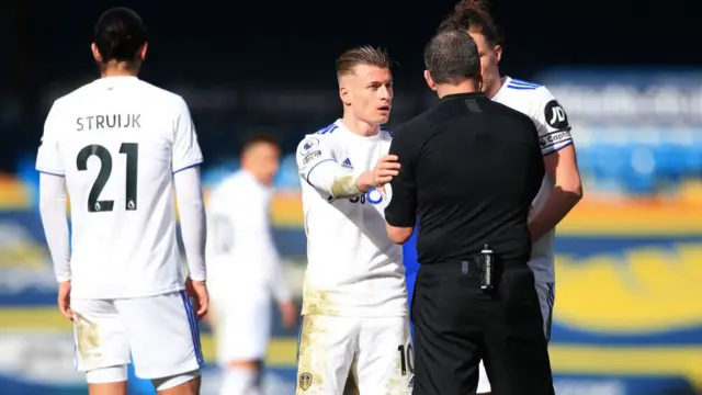 Leeds speak to the referee