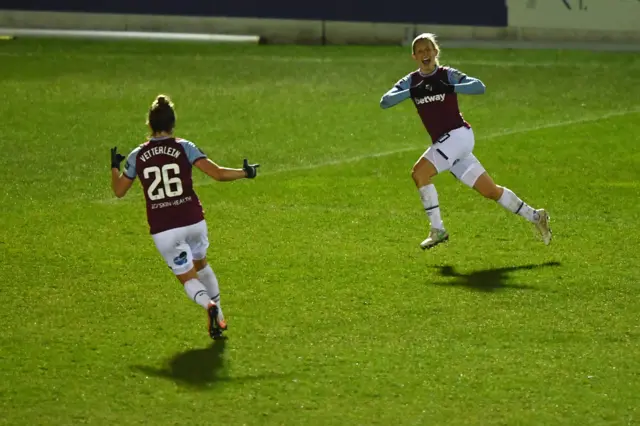 West Ham celebrate