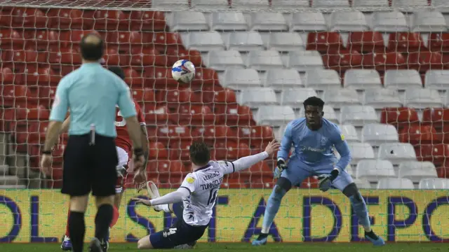 Ryan Tunnicliffe scores