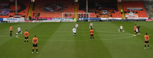 Dundee United players decided against taking a knee prior to kick-off