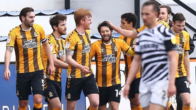 Cambridge United celebrate goal