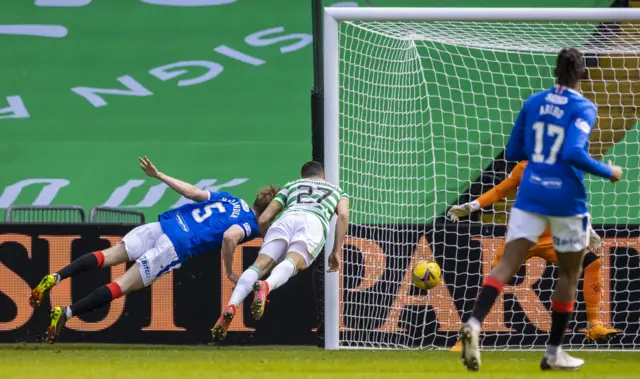 Mohamed Elyounoussi sends a diving header into the Rangers net