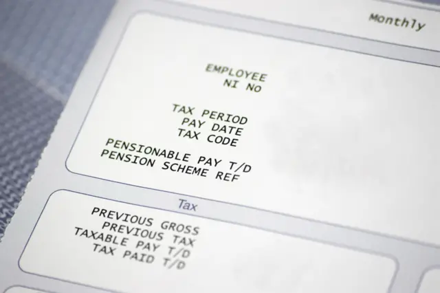 Pay clip