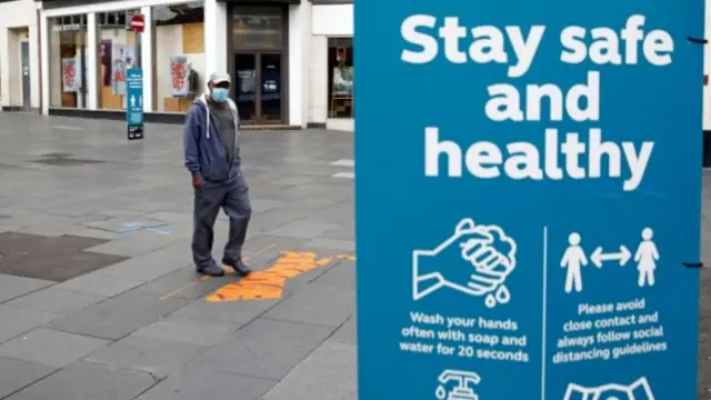 2m sign in town centre